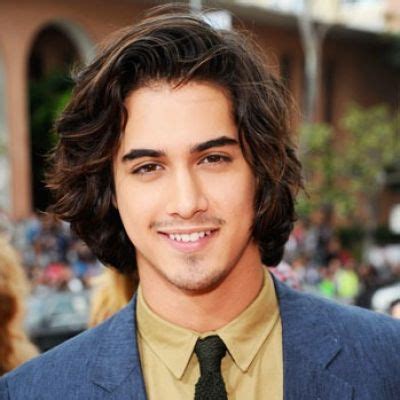 BIOGRAFIA DI AVAN JOGIA 